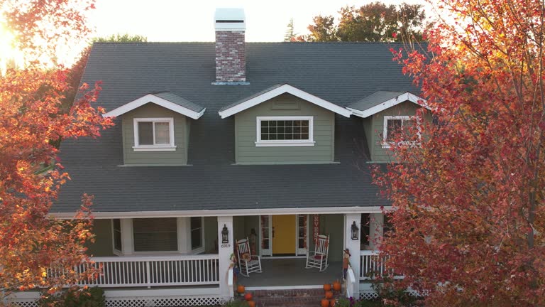 Best Roof Insulation Installation  in North Tustin, CA
